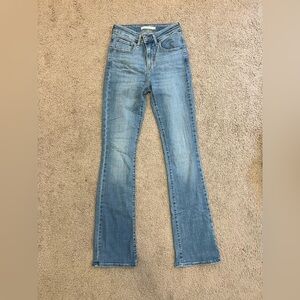 Levi Women's Blue Jeans